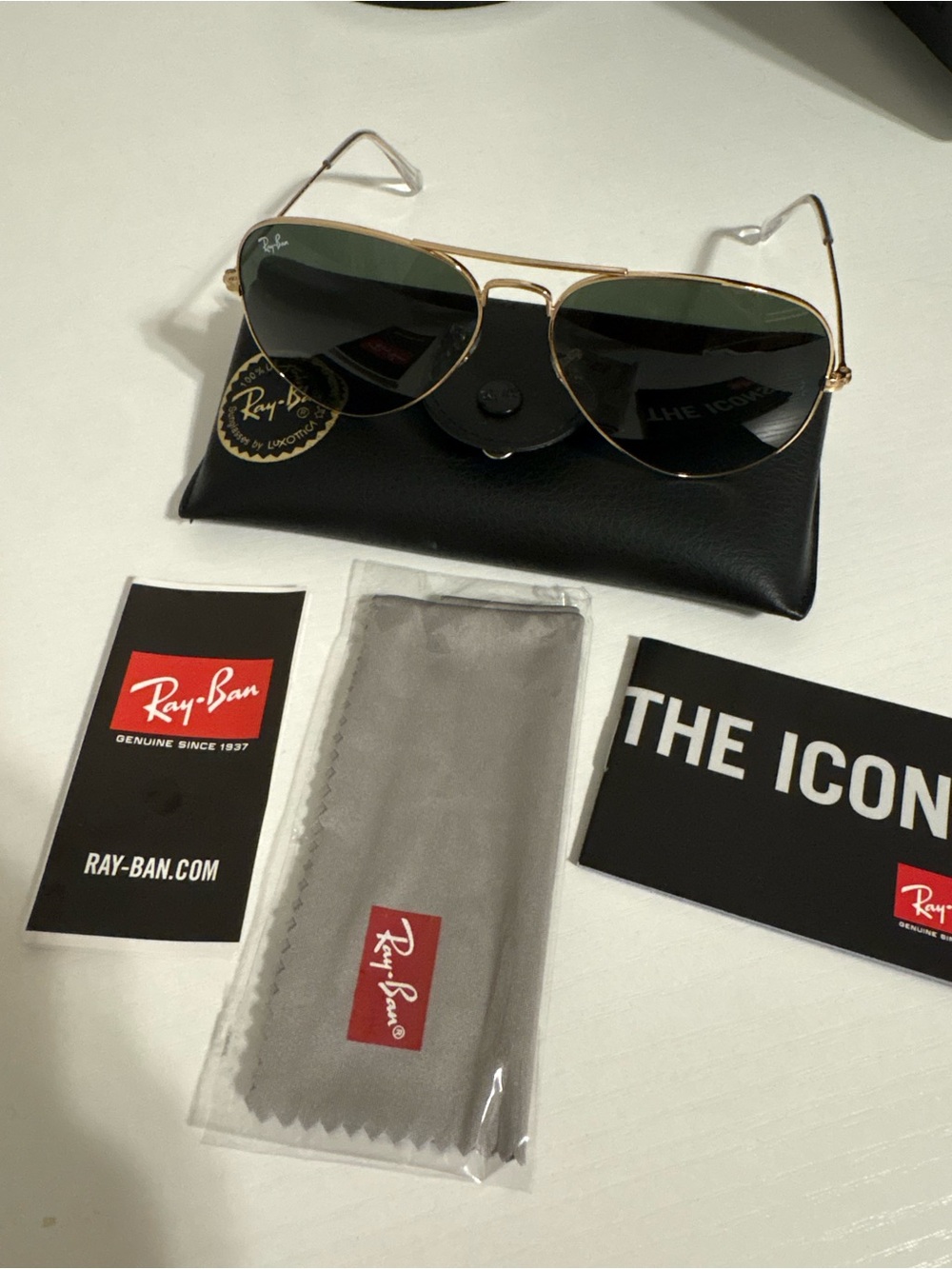 Ray-Ban Gold Frame Aviator Sunglasses